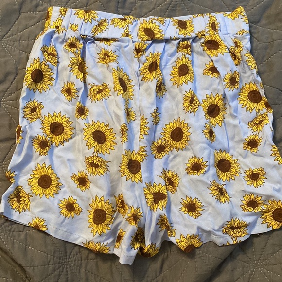 never worn - Picture 3 of 5